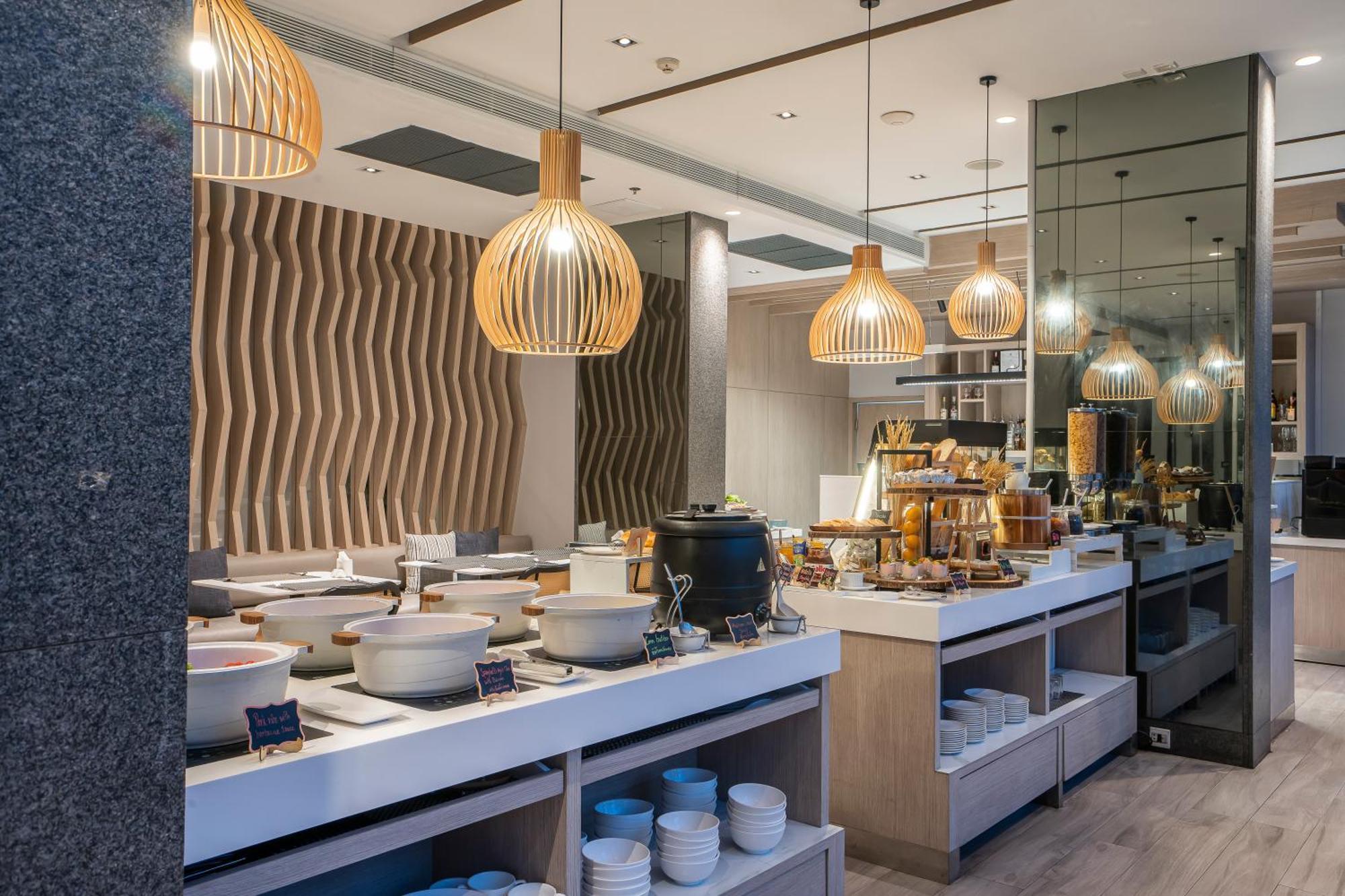 Arden Hotel And Residence By At Mind Chonburi Buitenkant foto