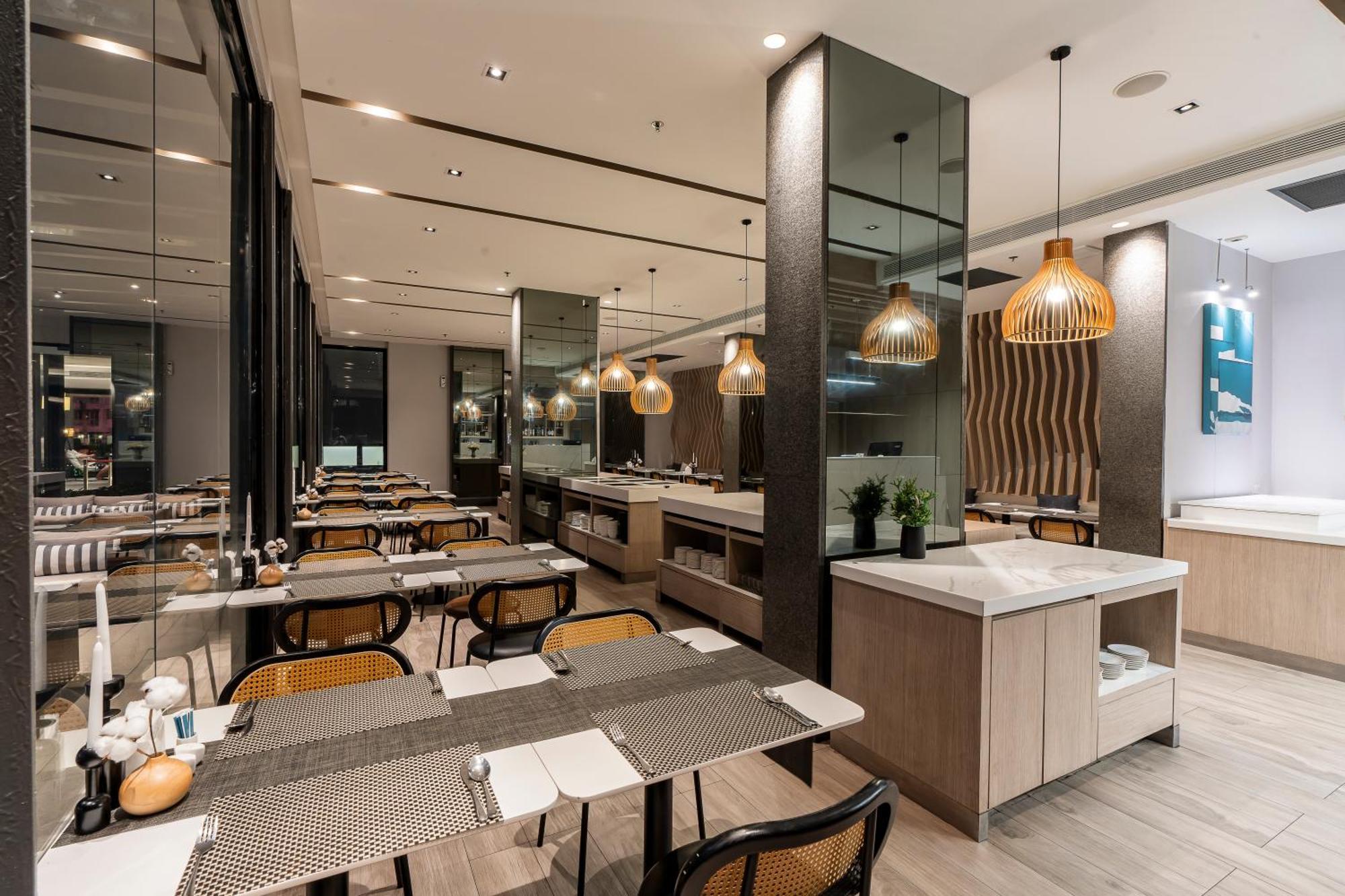 Arden Hotel And Residence By At Mind Chonburi Buitenkant foto