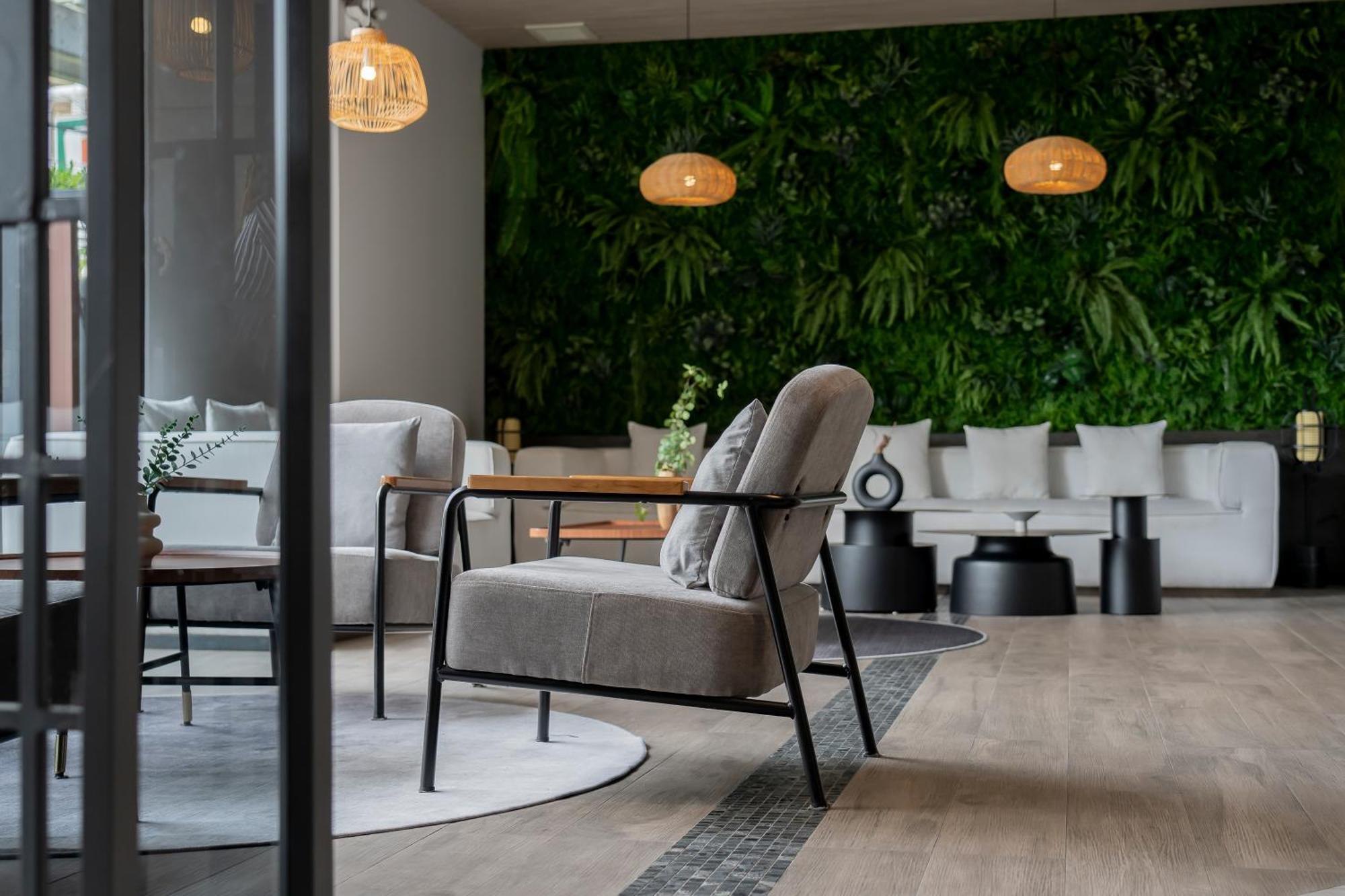 Arden Hotel And Residence By At Mind Chonburi Buitenkant foto